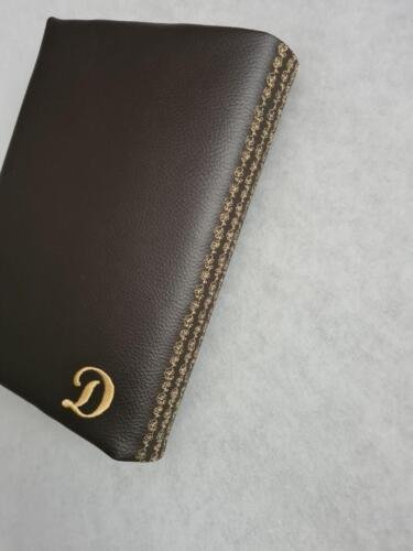 Couvre coran broderies sur coin